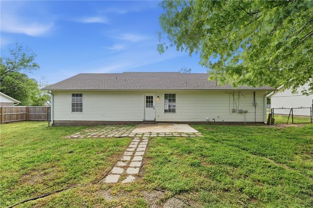 228 Samuel Place, Farmington, AR 72730