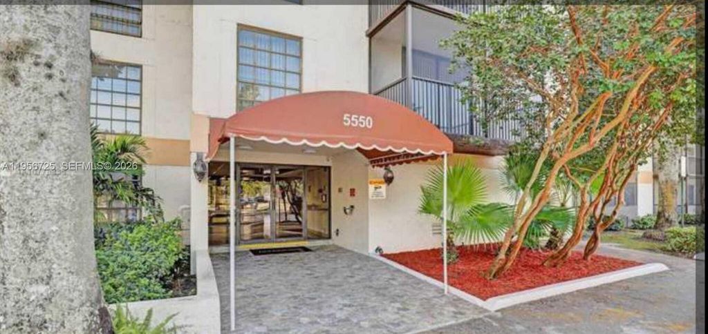 5550 NW 44th St 106B, Lauderhill, FL 33319