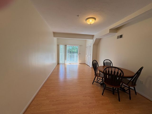 50 Adams St 109, Worcester, MA 01604