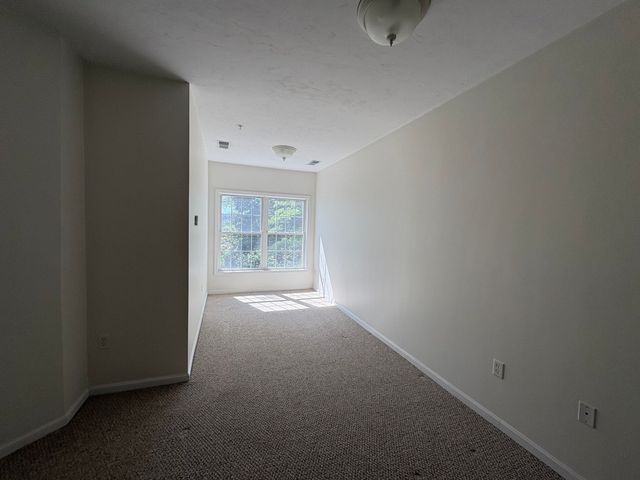 50 Adams St 109, Worcester, MA 01604