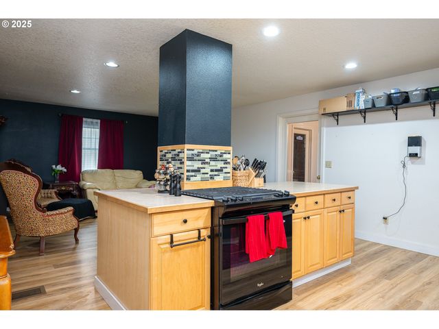 2837 Se 90TH Pl, Portland, OR 97266