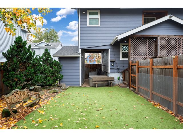 2837 Se 90TH Pl, Portland, OR 97266