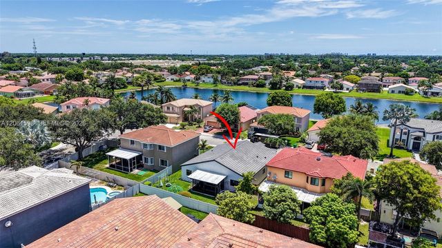 1603 E Harmony Lake Cir, Davie, FL 33324