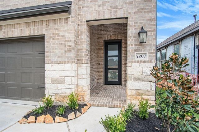 7207 Winterberry Glen Lane, Katy, TX 77493