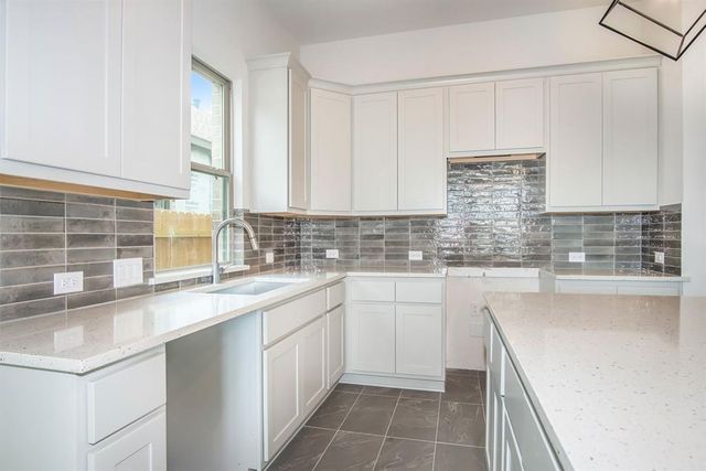 7207 Winterberry Glen Lane, Katy, TX 77493