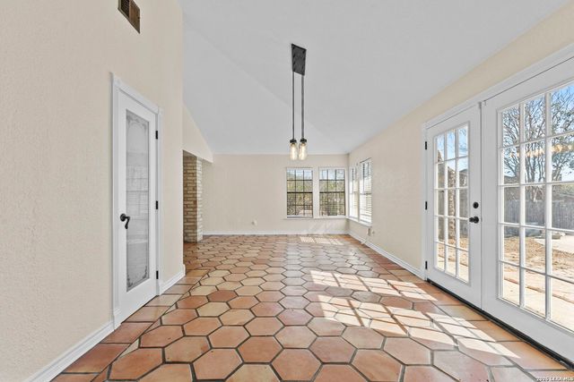 8514 Oak Fence, San Antonio, TX 78251