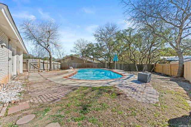 8514 Oak Fence, San Antonio, TX 78251