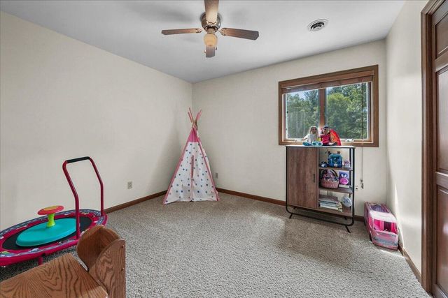 8835 S Lilac Street, Demotte, IN 46310