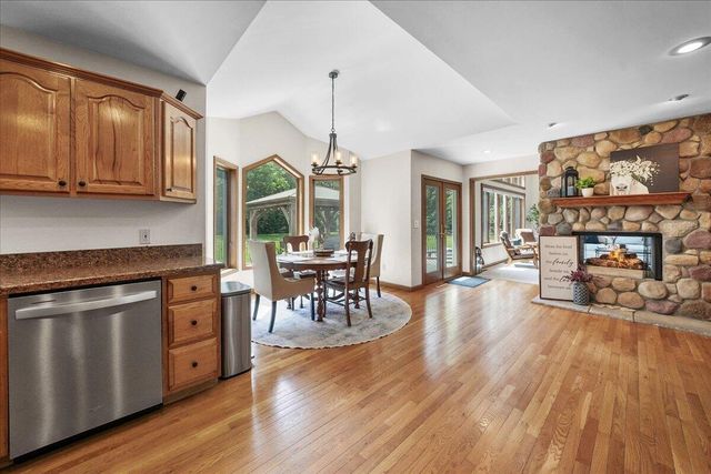 8835 S Lilac Street, Demotte, IN 46310