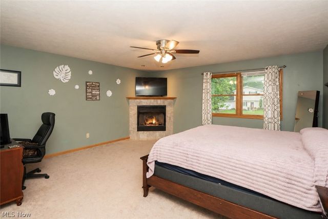 5782 Drenta Circle SW, Navarre, OH 44662