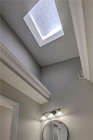 208 NE 80TH Street, Kansas City, MO 64118