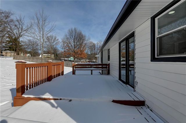 208 NE 80TH Street, Kansas City, MO 64118