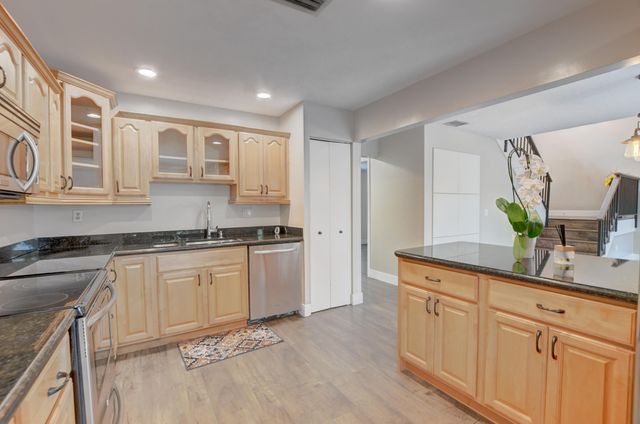 6165 BELLEZA Lane, Boca Raton, FL 33433