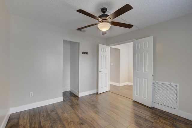 6165 BELLEZA Lane, Boca Raton, FL 33433