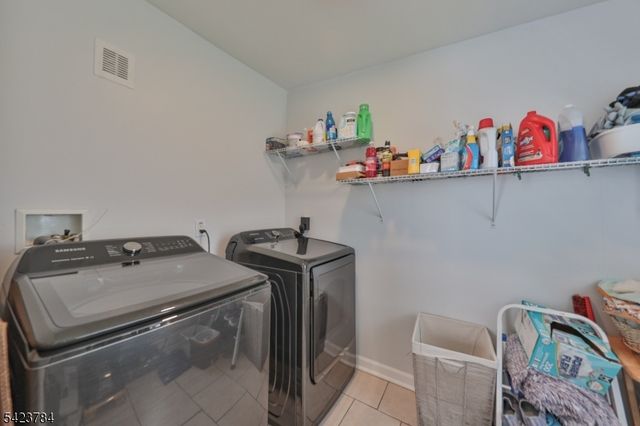389 Grant St, Phillipsburg Town, NJ 08865
