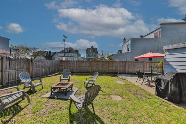 389 Grant St, Phillipsburg Town, NJ 08865