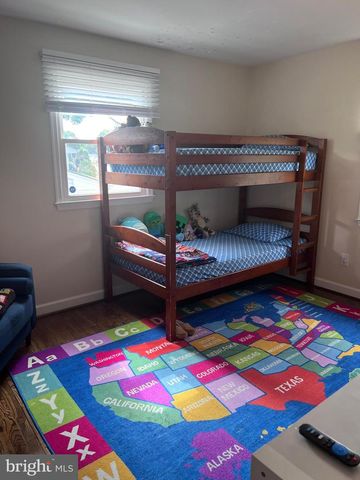 4722 VICKY RD, Baltimore, MD 21236