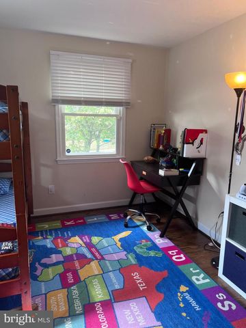 4722 VICKY RD, Baltimore, MD 21236
