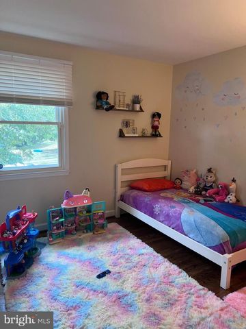 4722 VICKY RD, Baltimore, MD 21236