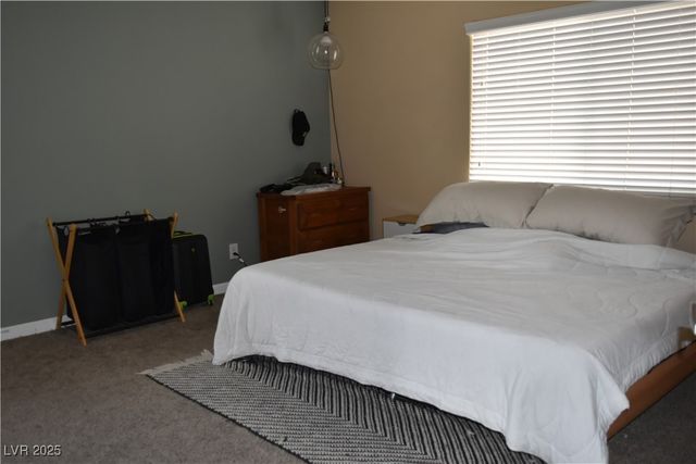 8964 Lily Touchstone Court, Las Vegas, NV 89148