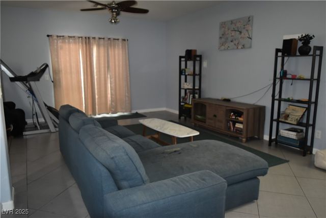 8964 Lily Touchstone Court, Las Vegas, NV 89148