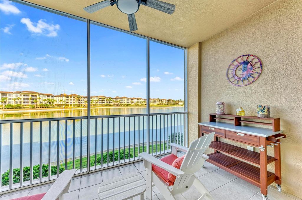 Image 37 of property listing at 10530 BOARDWALK LOOP 202, Bradenton, FL 34202
