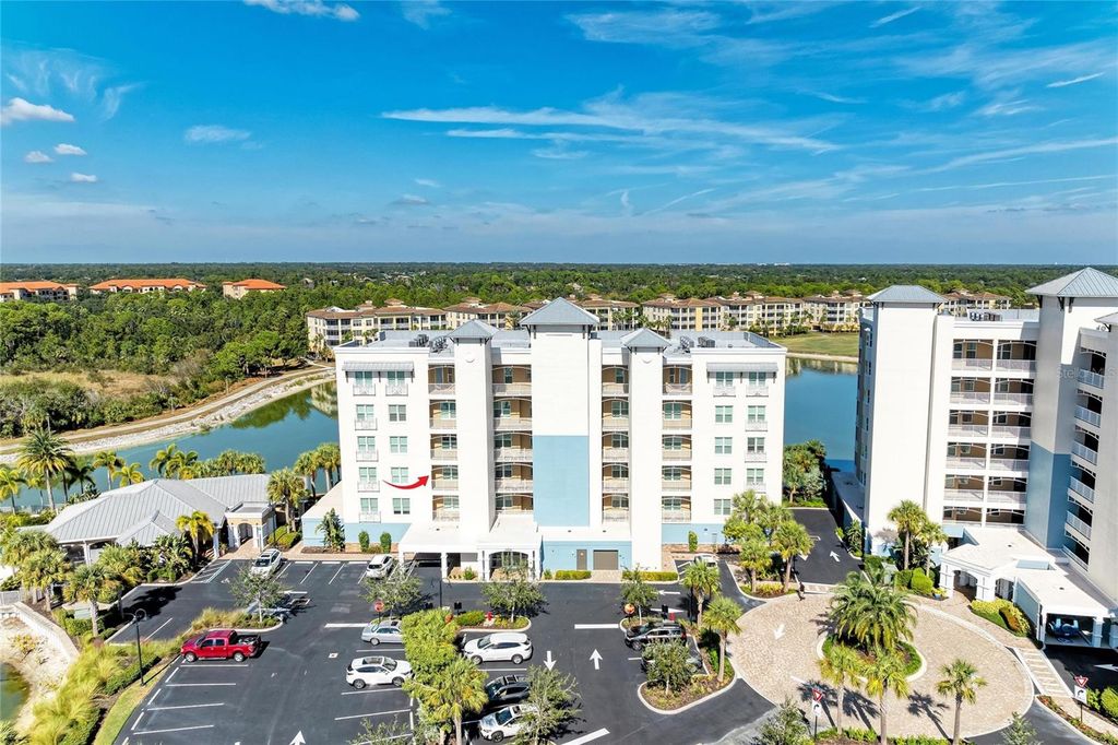 Image 7 of property listing at 10530 BOARDWALK LOOP 202, Bradenton, FL 34202