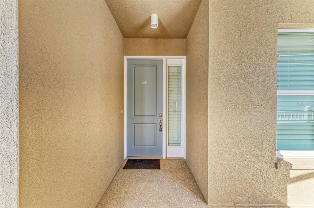 Image 9 of property listing at 10530 BOARDWALK LOOP 202, Bradenton, FL 34202