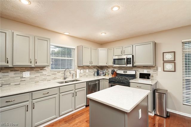 4939 Gateway Drive, Medina, OH 44256