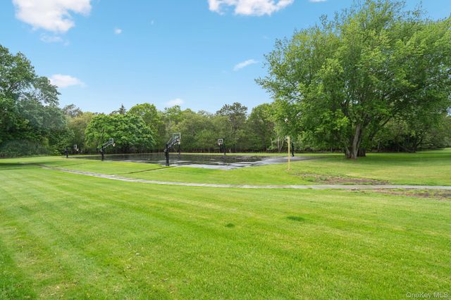 7 Merrimac Court, Coram, NY 11727