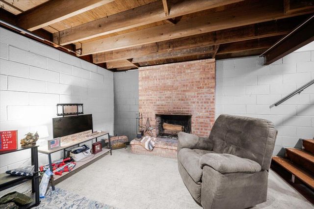 1974 Crozier Avenue, Muskegon, MI 49441