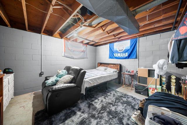 1974 Crozier Avenue, Muskegon, MI 49441