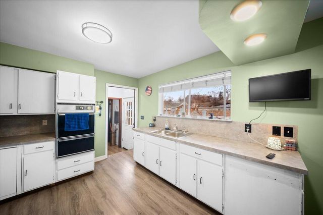 1974 Crozier Avenue, Muskegon, MI 49441