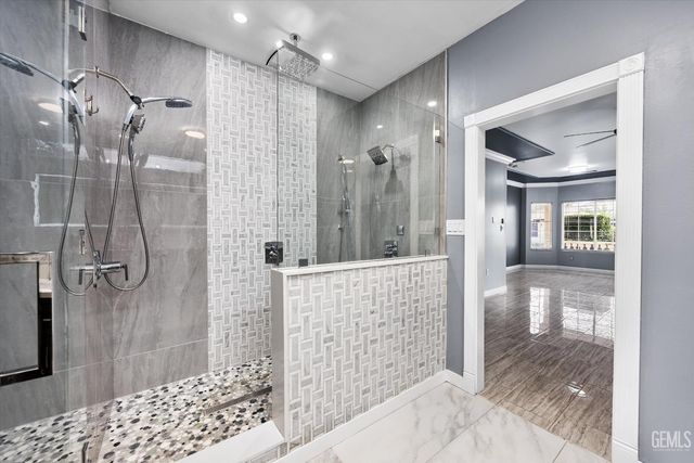 8119 Willoughby Court, Bakersfield, CA 93313