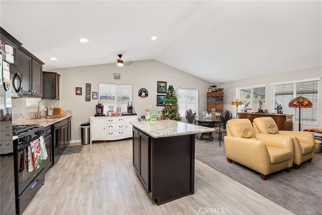 2230 Lake Park Drive 253, San Jacinto, CA 92583