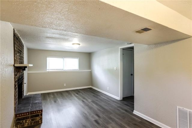 19801 E Millhaven Street, Independence, MO 64056