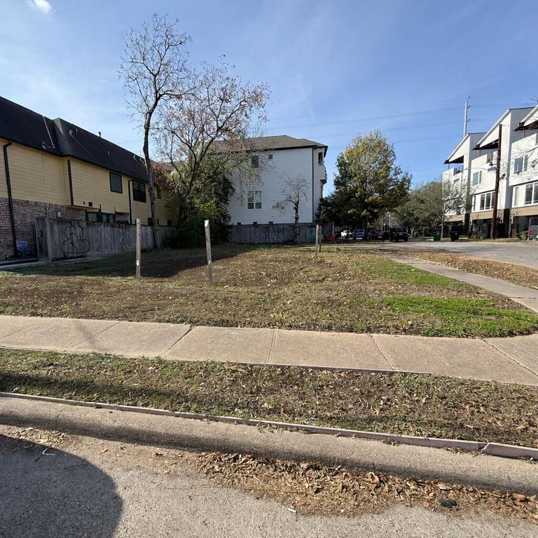2302 Dunlavy Street, Houston, TX 77006
