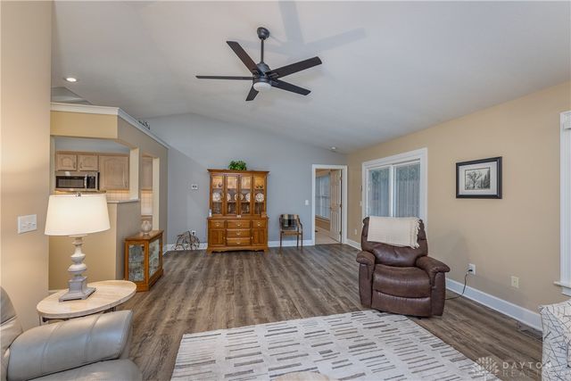 2014 Waterfall Lane, Vandalia, OH 45377