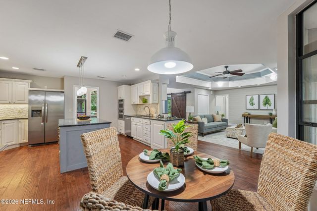 12231 DIVIDING OAKS Trail E, Jacksonville, FL 32223