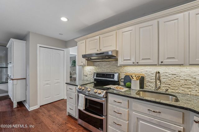 12231 DIVIDING OAKS Trail E, Jacksonville, FL 32223