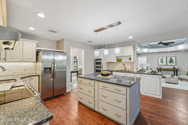 12231 DIVIDING OAKS Trail E, Jacksonville, FL 32223