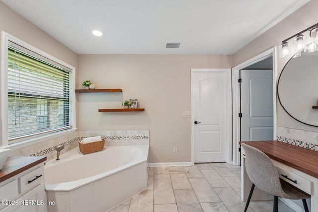 12231 DIVIDING OAKS Trail E, Jacksonville, FL 32223