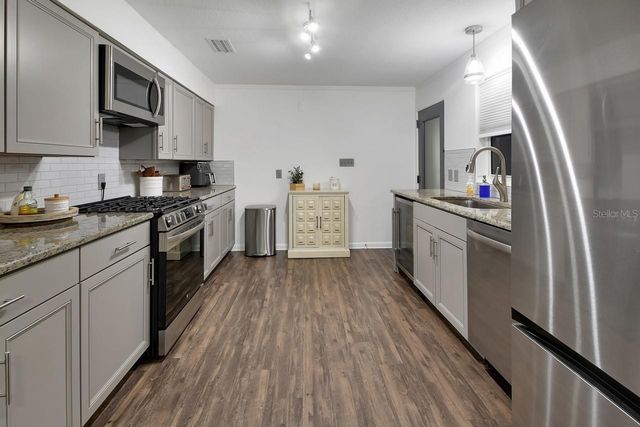 280 W VIRGINIA AVENUE, Deland, FL 32720