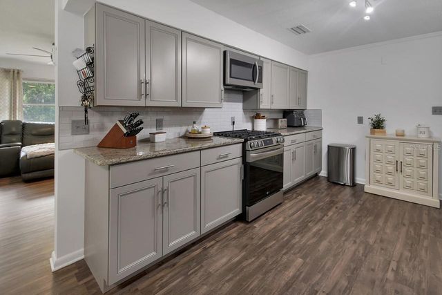 280 W VIRGINIA AVENUE, Deland, FL 32720