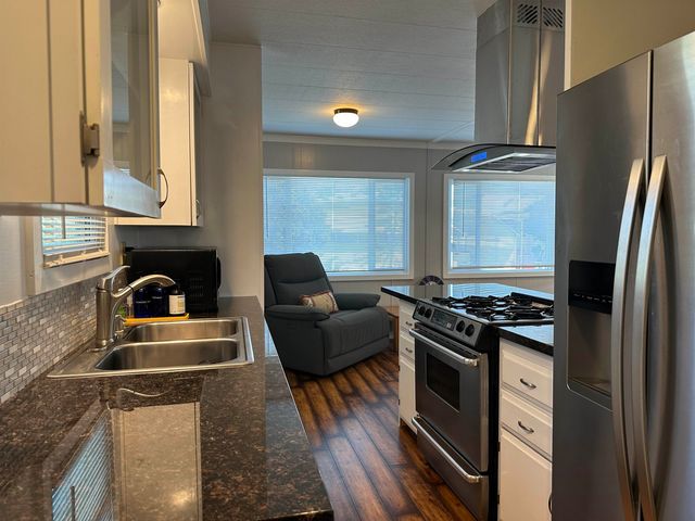 1150 W Winton Ave. 207, Hayward, CA 94545