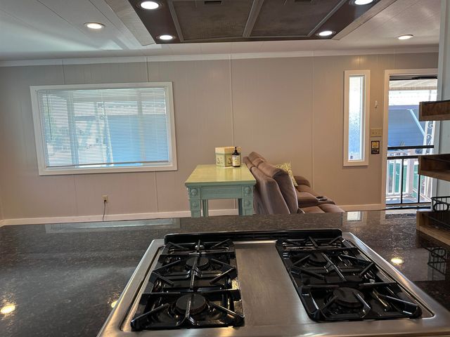 1150 W Winton Ave. 207, Hayward, CA 94545