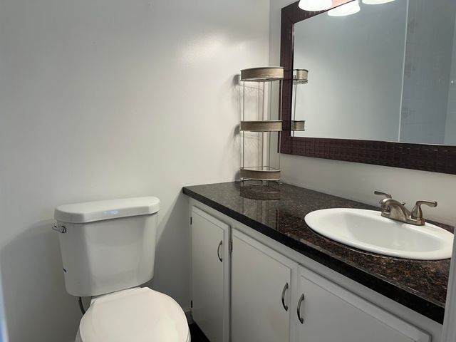 1150 W Winton Ave. 207, Hayward, CA 94545