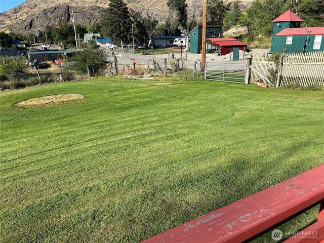 34 Main Street, Loomis, WA 98827