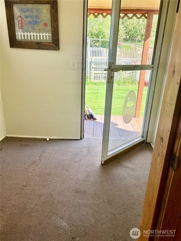 34 Main Street, Loomis, WA 98827