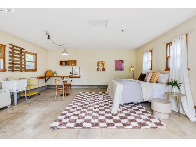 6351 Ne 34TH Ave, Portland, OR 97211